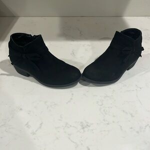 Girls Heeled Bow Boots